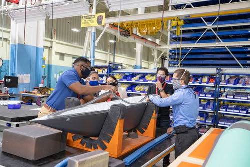 航空制造业的匠心独运 洛克希德马丁与诺斯罗普·格鲁曼工厂一瞥